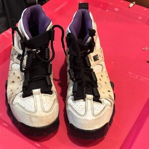 Nike White and Black High-Top Sneakers with Purple Interior